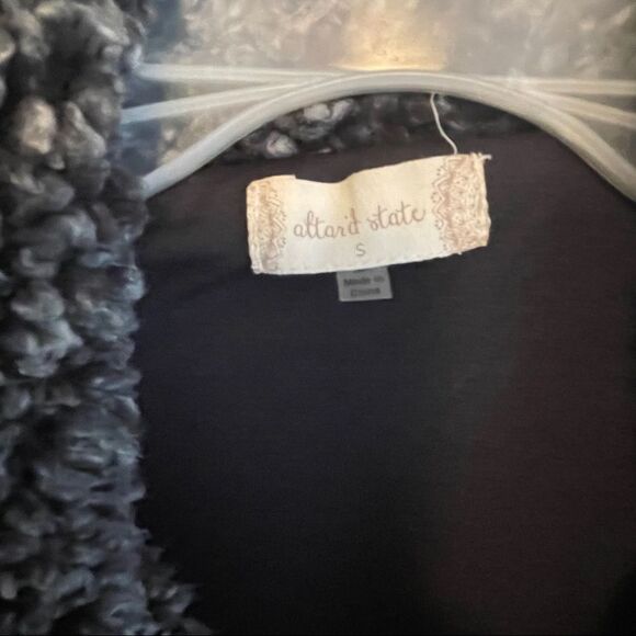 Altard State Sherpa vest size Small - Picture 2 of 4